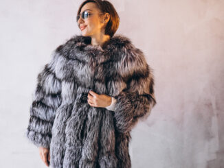 Comment porter le manteau en fausse fourrure avec élégance ?